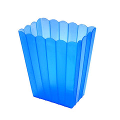 Large Plastic Scalloped Containers with Lines