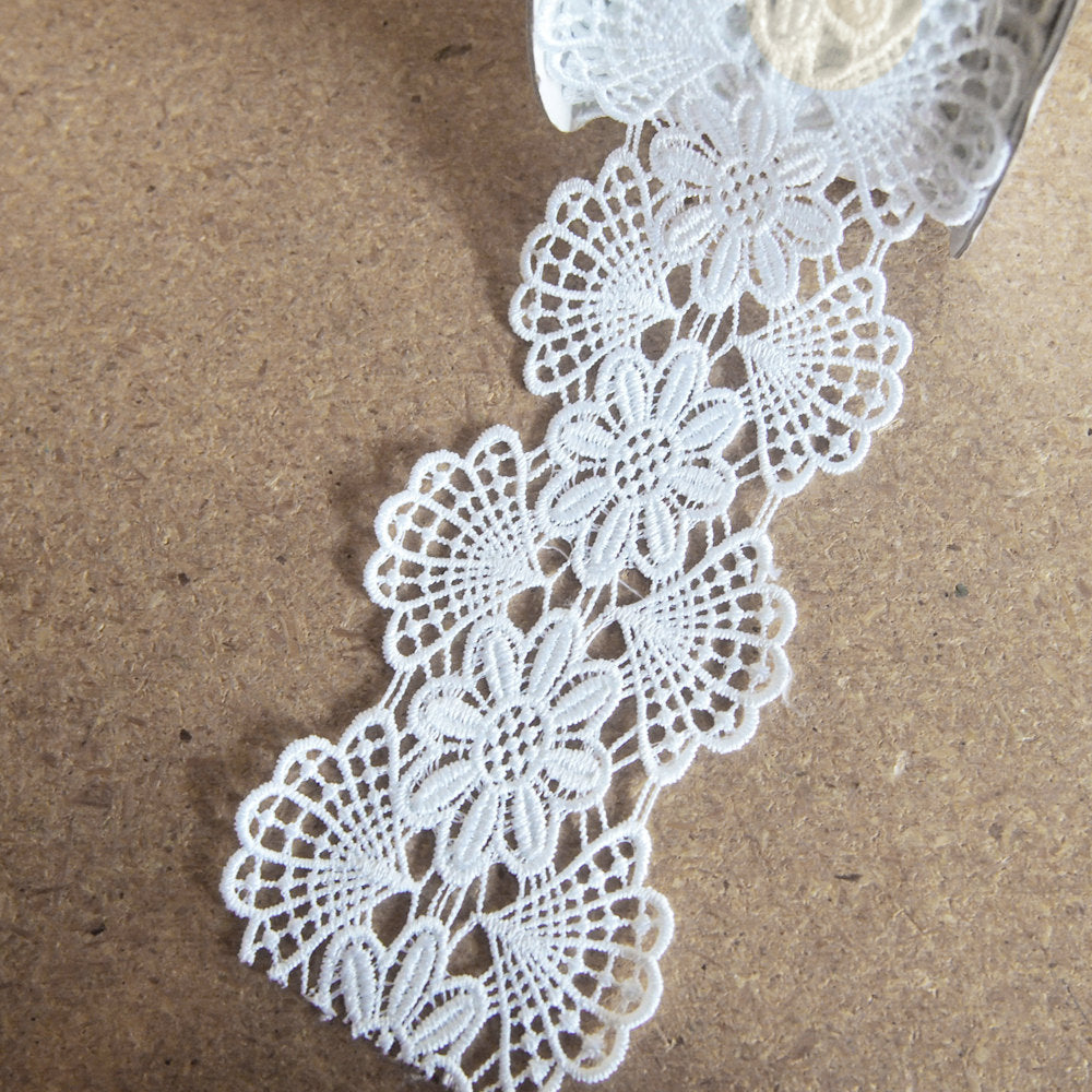 Flower Crochet Trim Ribbon, 2-3/4-inch, 5-yard